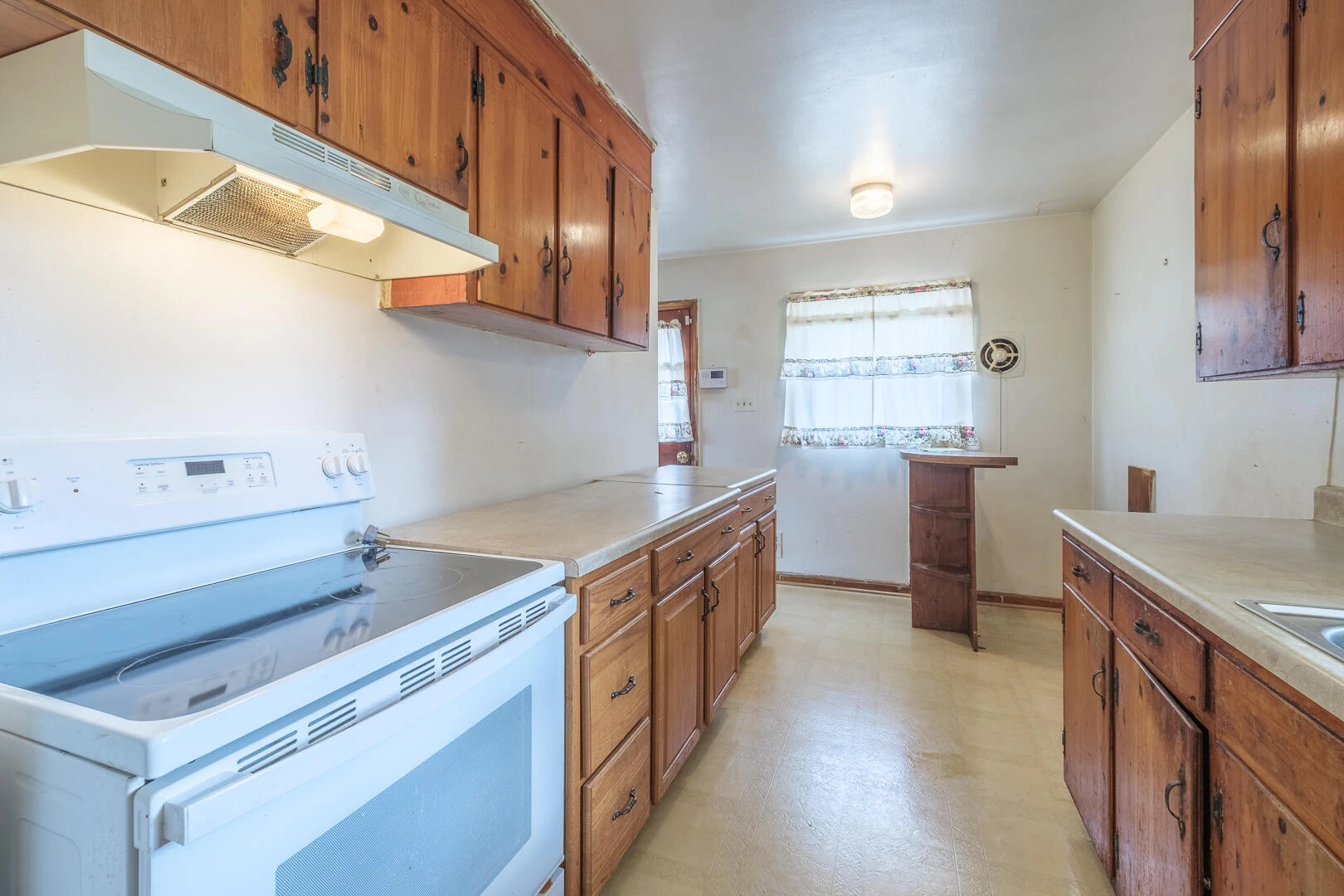 1629 Golfside AVE NW - Photo 31