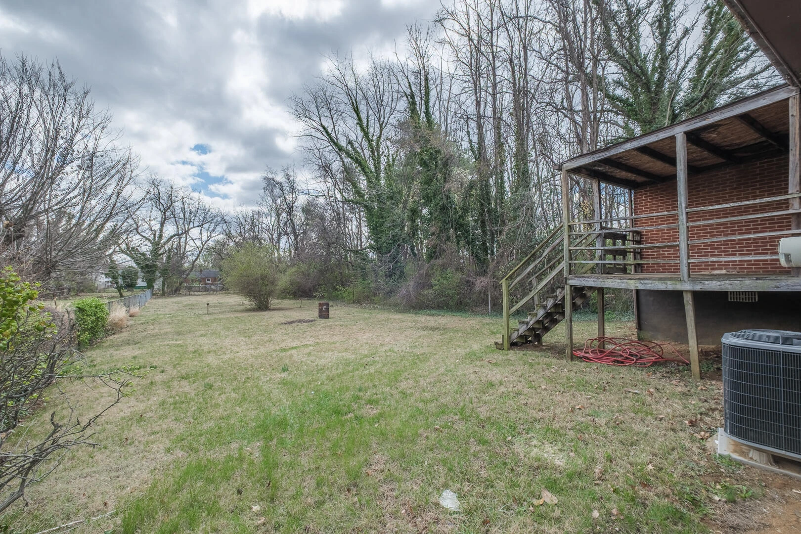 1629 Golfside AVE NW - Photo 4
