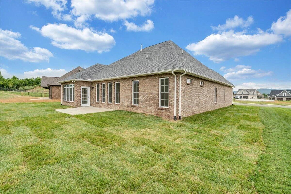 149 Merion CIR - Photo 50