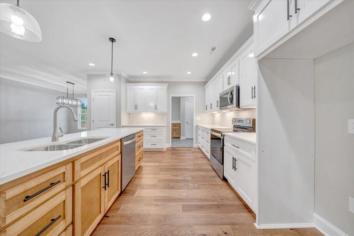 149 Merion CIR - Photo 8