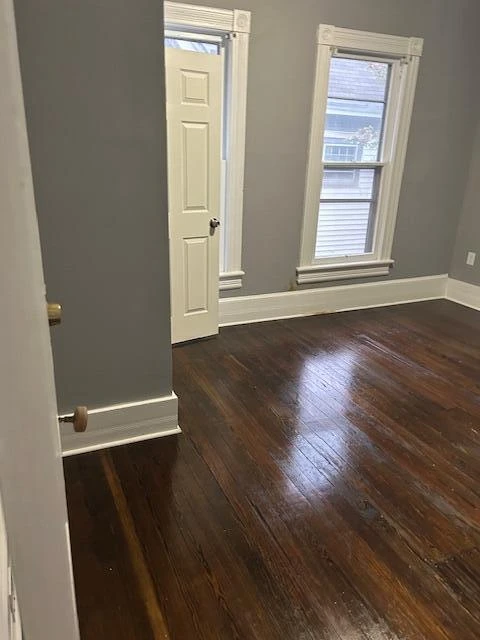 328 Mountain AVE SW - Photo 3