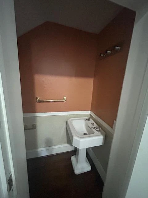 328 Mountain AVE SW - Photo 4