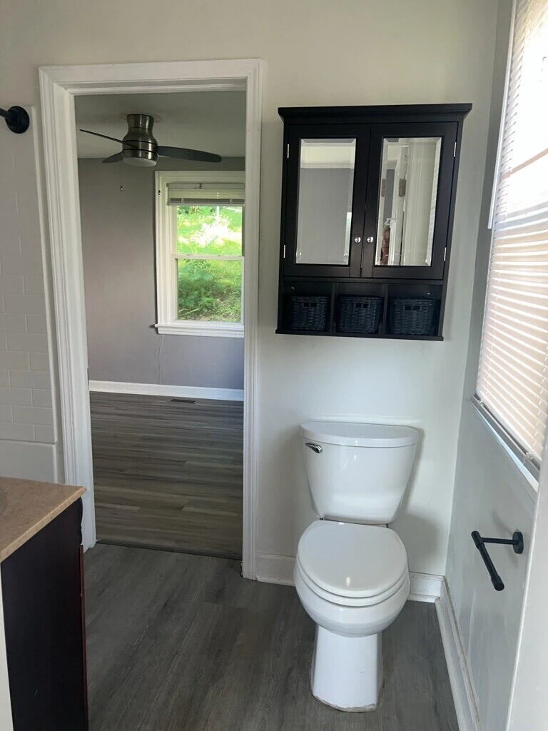 925 Kellogg AVE NW - Photo 3