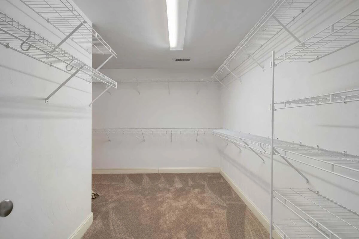 2229 River Oaks DR - Photo 22