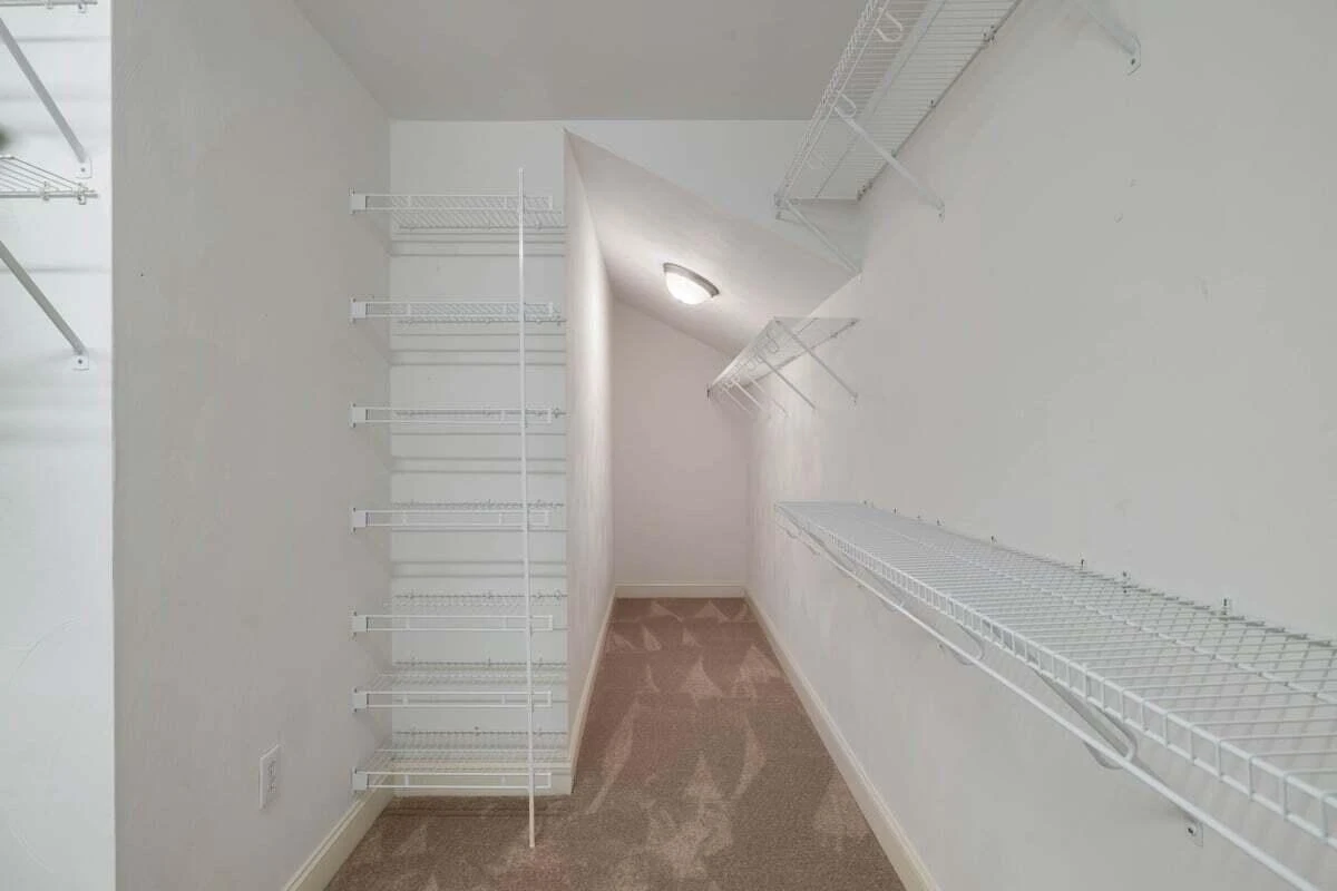 2229 River Oaks DR - Photo 23