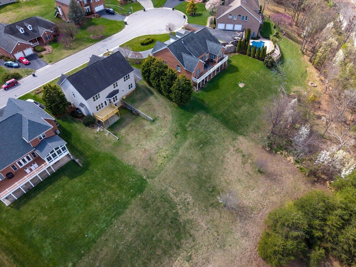 2229 River Oaks DR - Photo 41