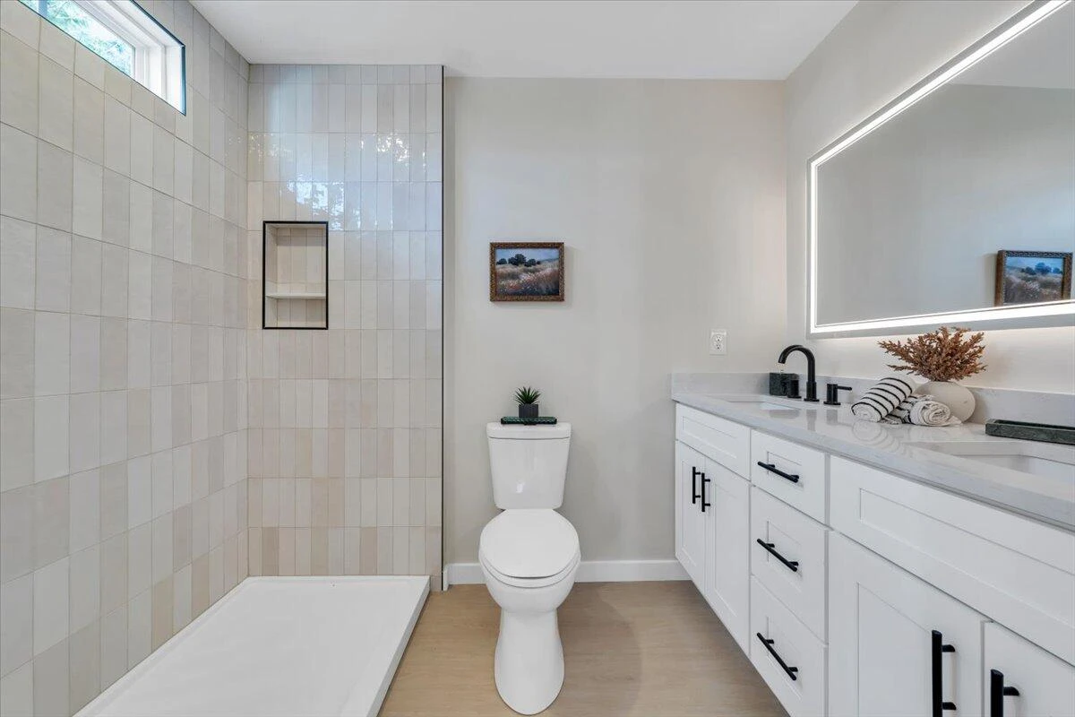 3323 Collingwood ST NE - Photo 24