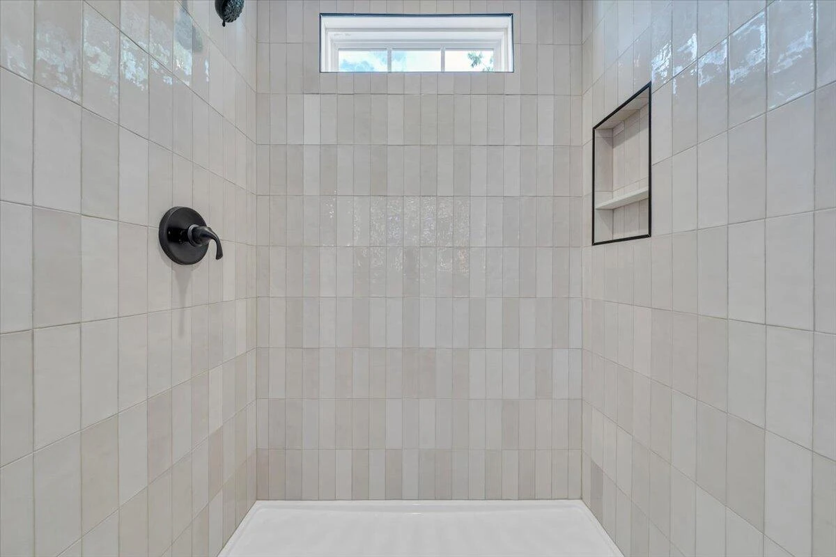 3323 Collingwood ST NE - Photo 26