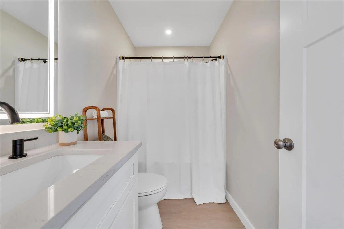 3323 Collingwood ST NE - Photo 34