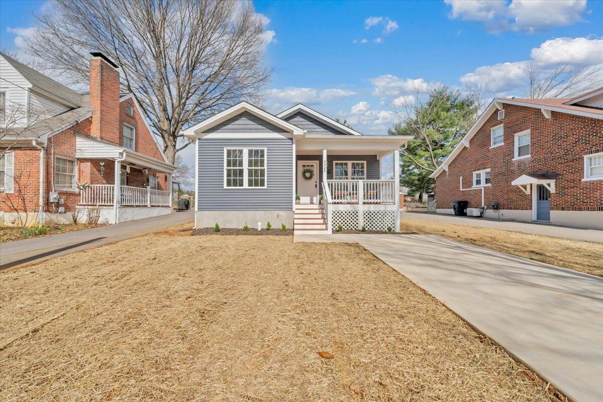 3323 Collingwood ST NE - Photo 43