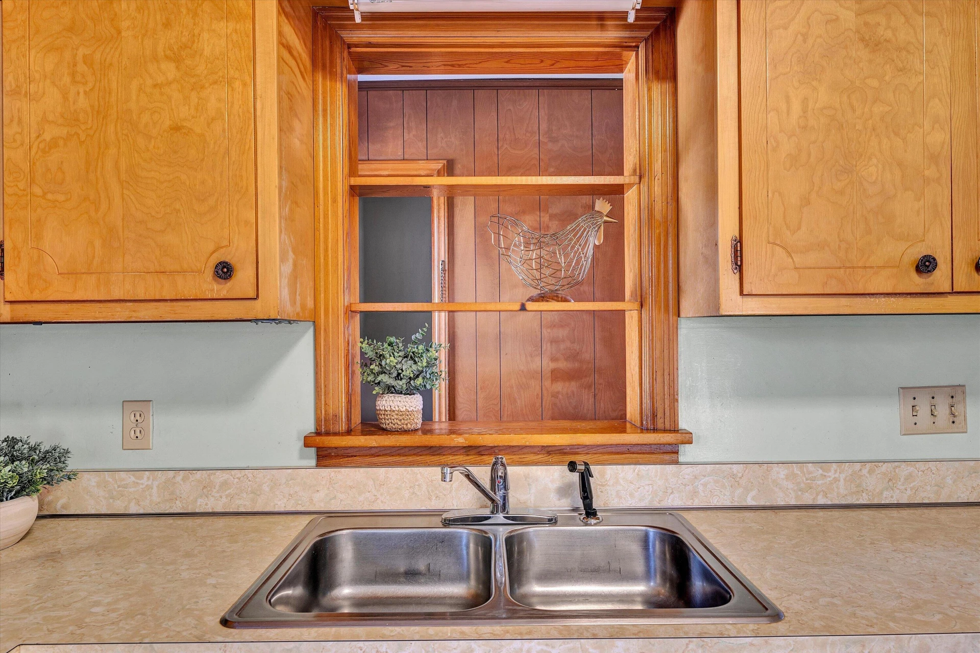 2818 Richard AVE NE - Photo 17