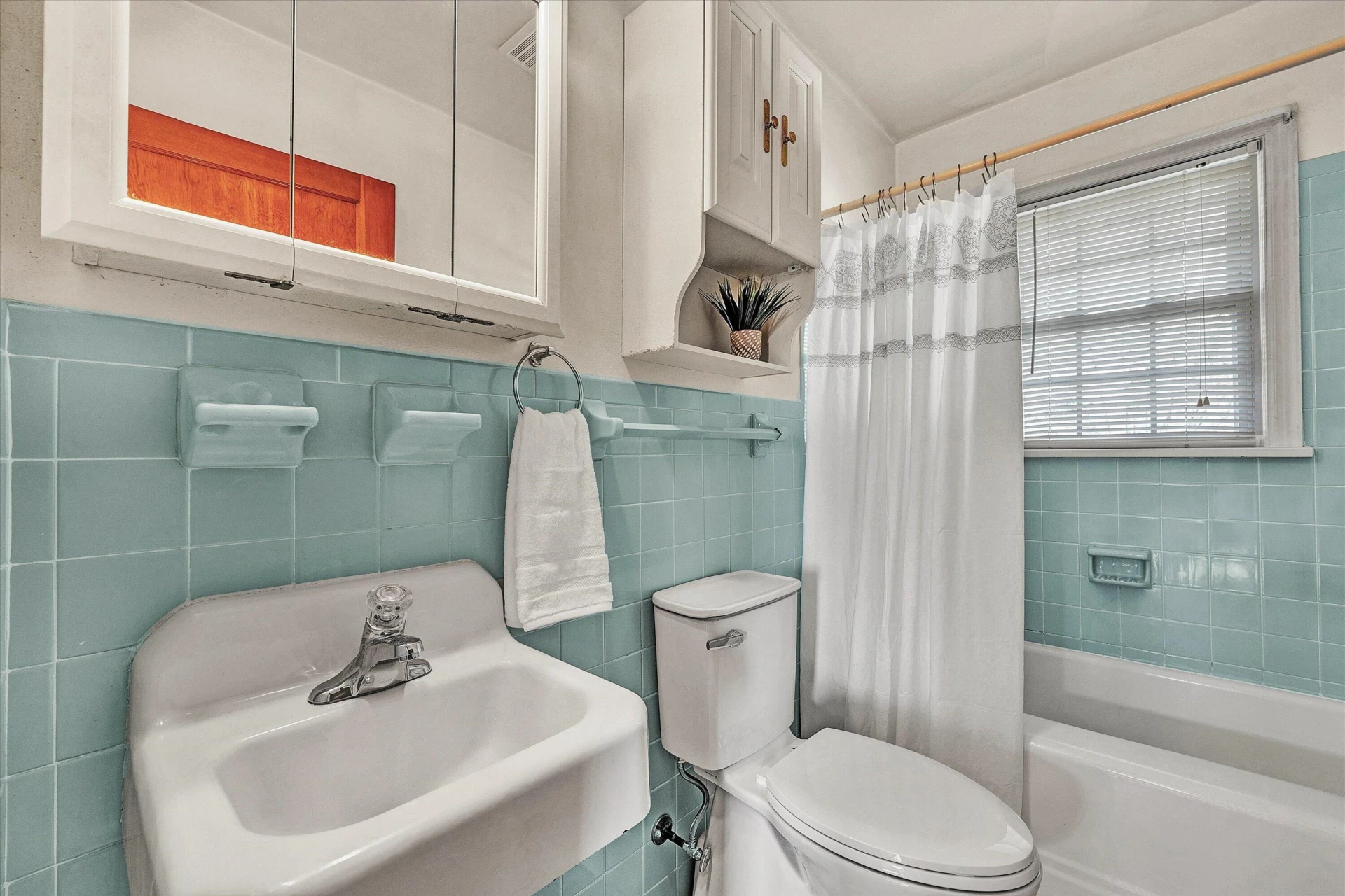 2818 Richard AVE NE - Photo 23