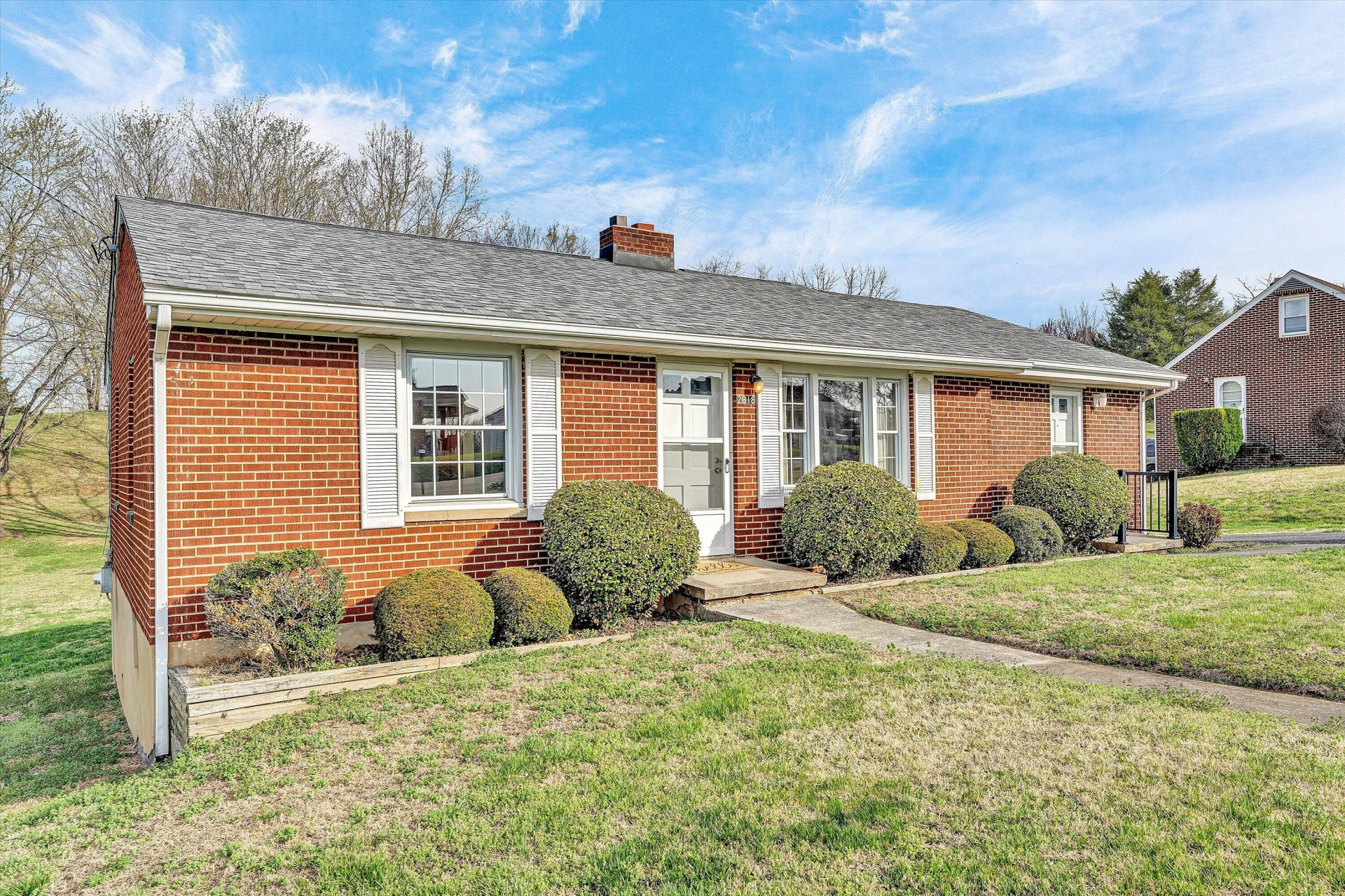 2818 Richard AVE NE - Photo 38