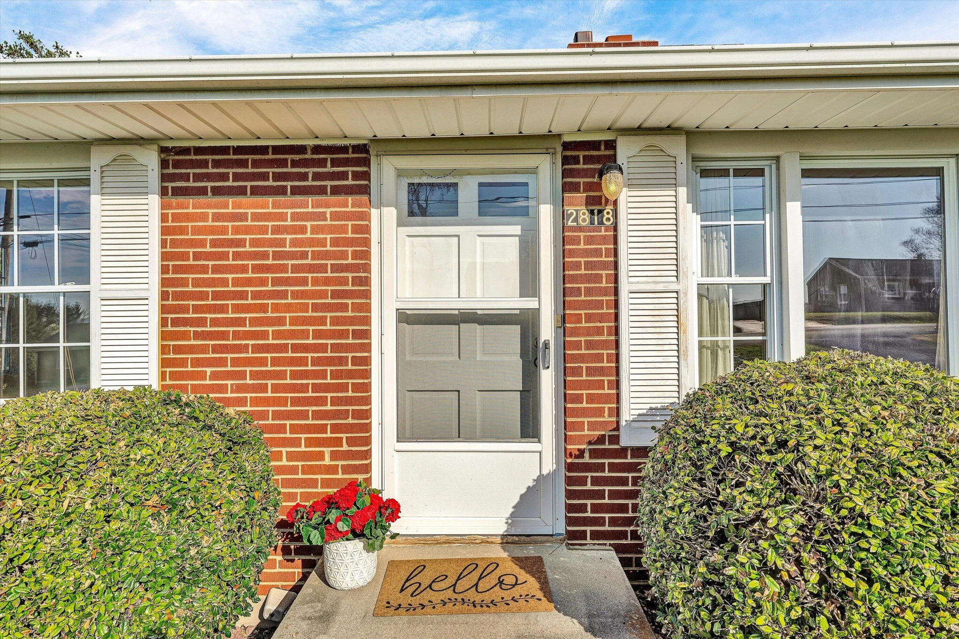 2818 Richard AVE NE - Photo 8