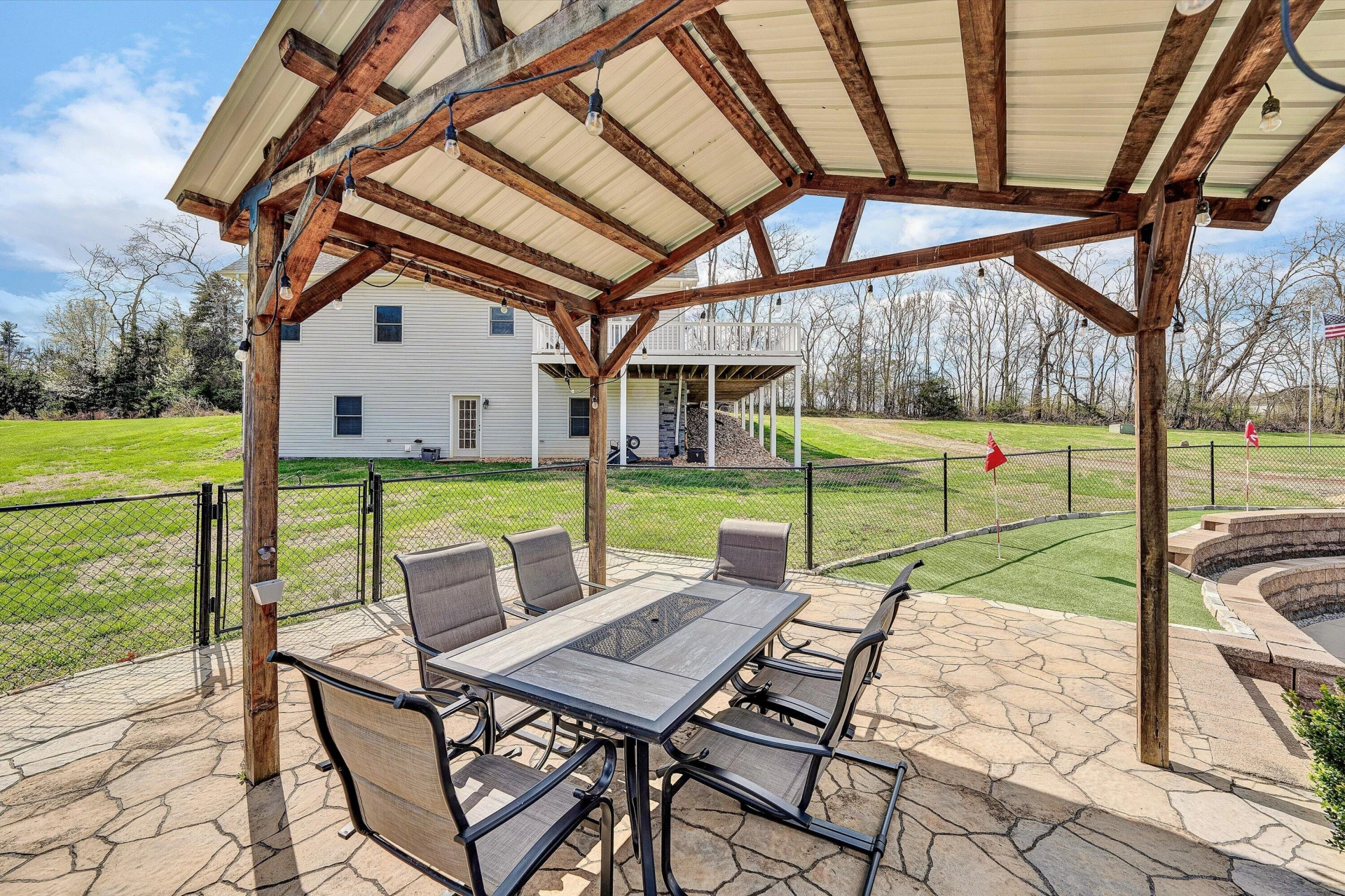 325 GLENWOOD DR - Photo 15