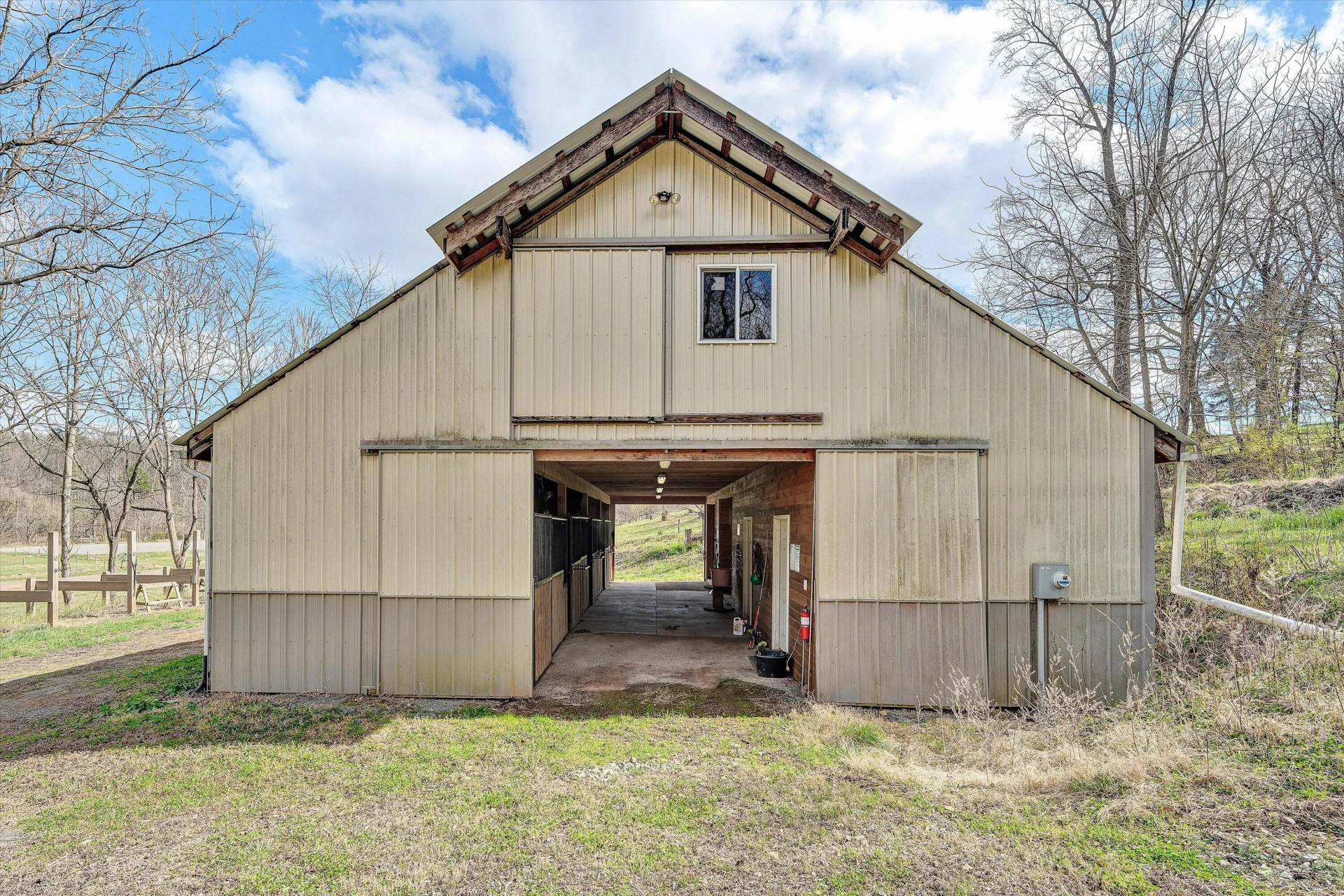 325 GLENWOOD DR - Photo 17