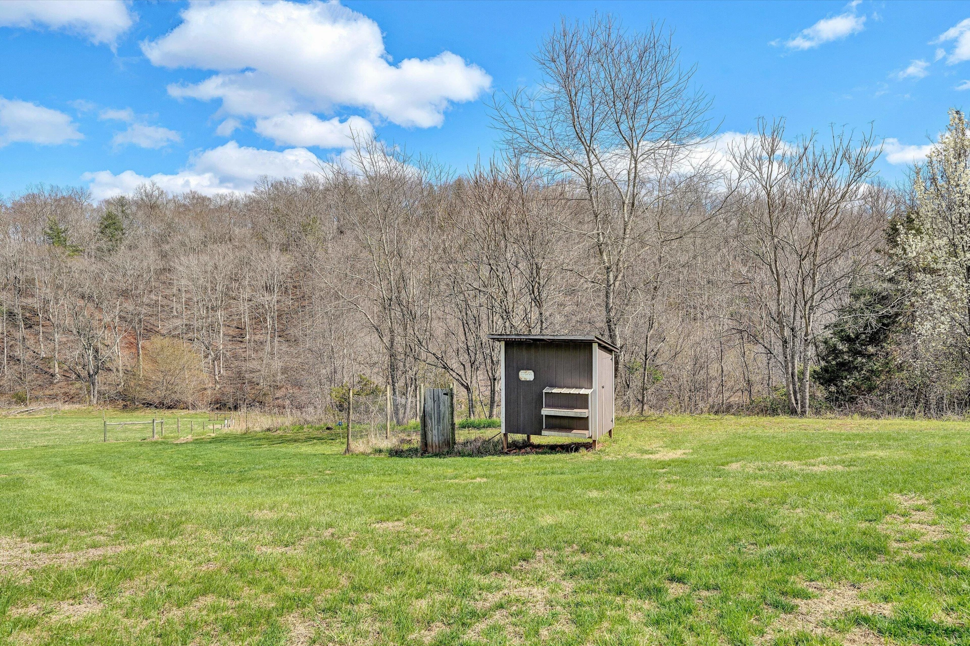 325 GLENWOOD DR - Photo 22