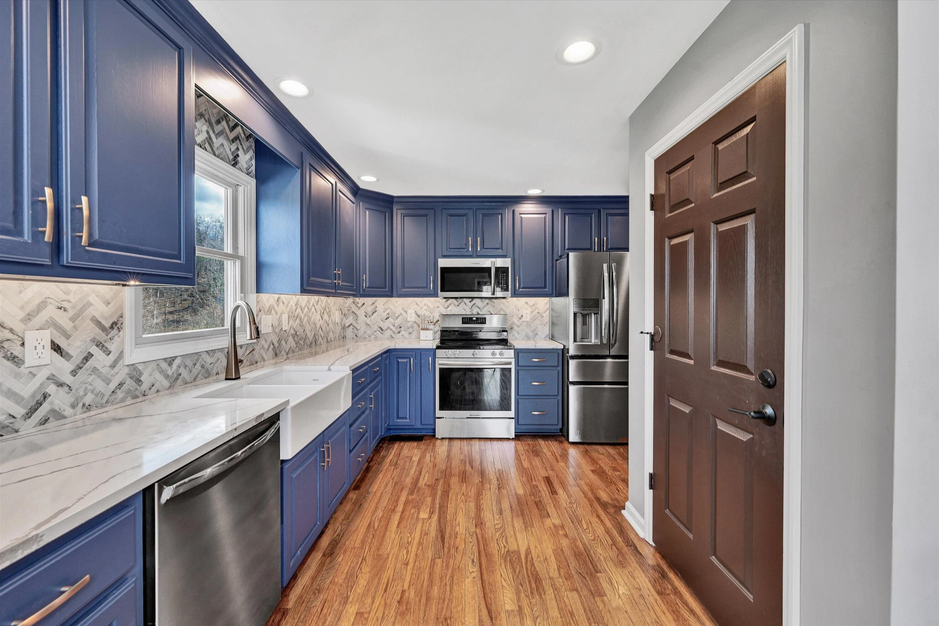 325 GLENWOOD DR - Photo 43