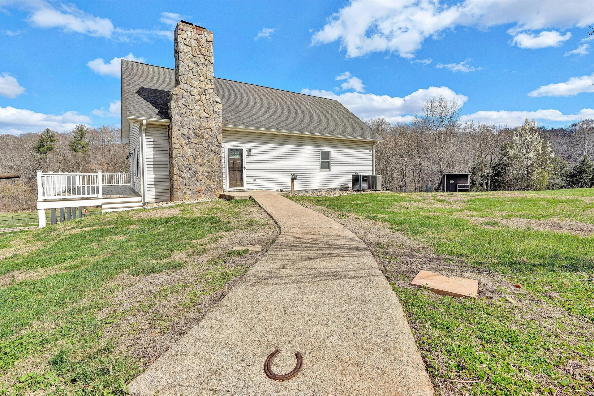 325 GLENWOOD DR - Photo 8