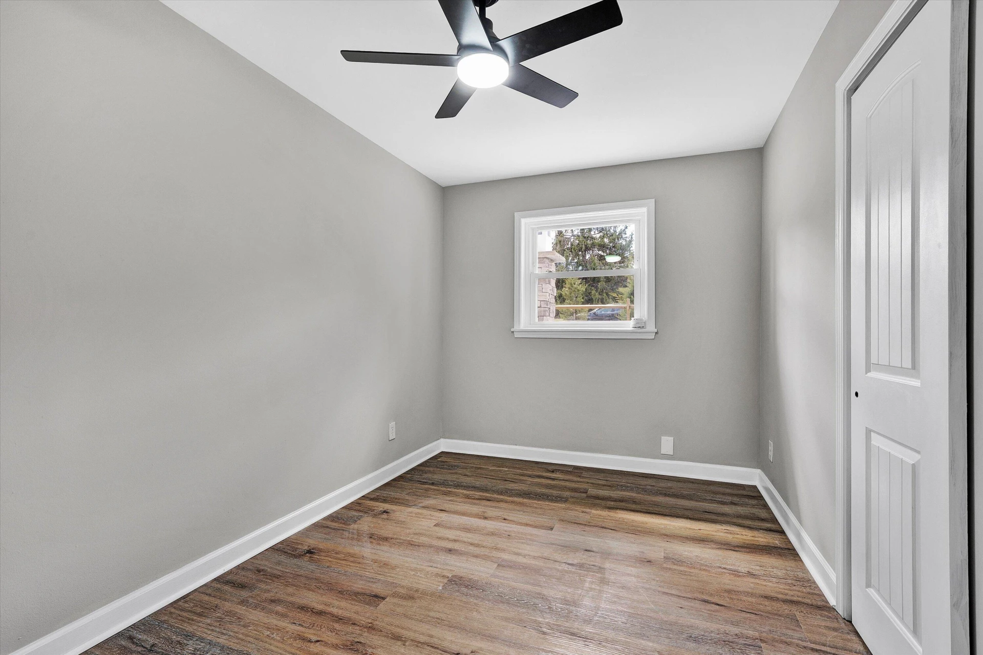 5409 Windermere WAY - Photo 16