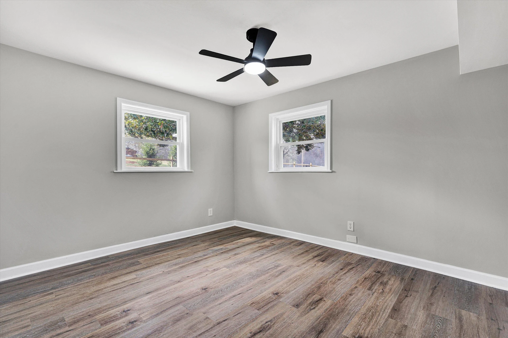 5409 Windermere WAY - Photo 18