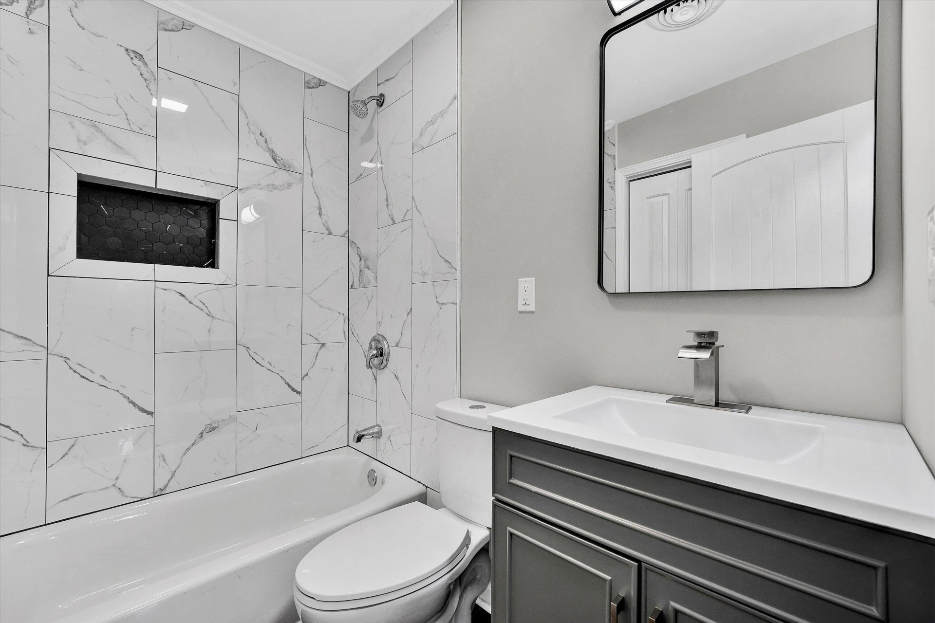 5409 Windermere WAY - Photo 19