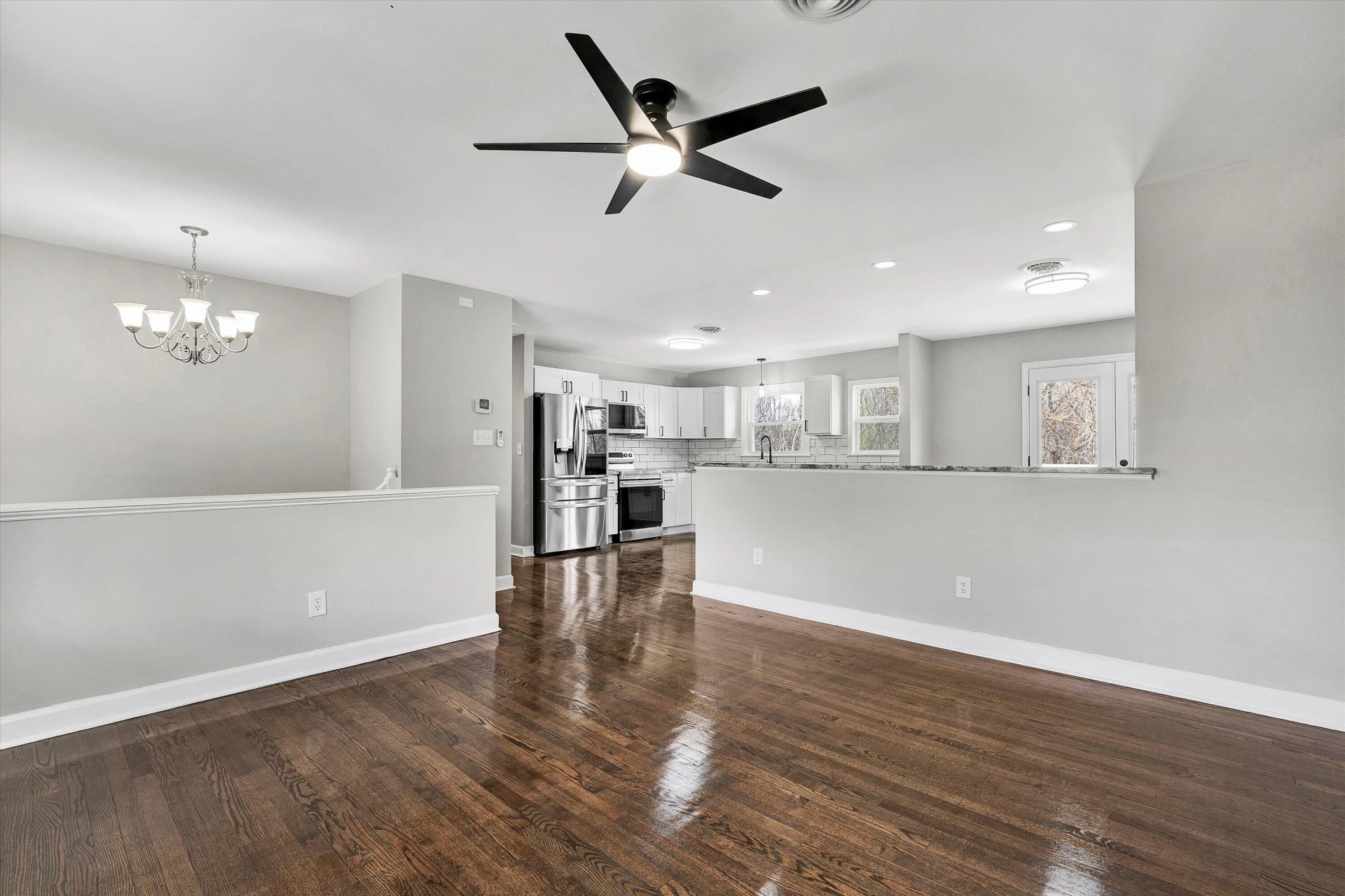 5409 Windermere WAY - Photo 5