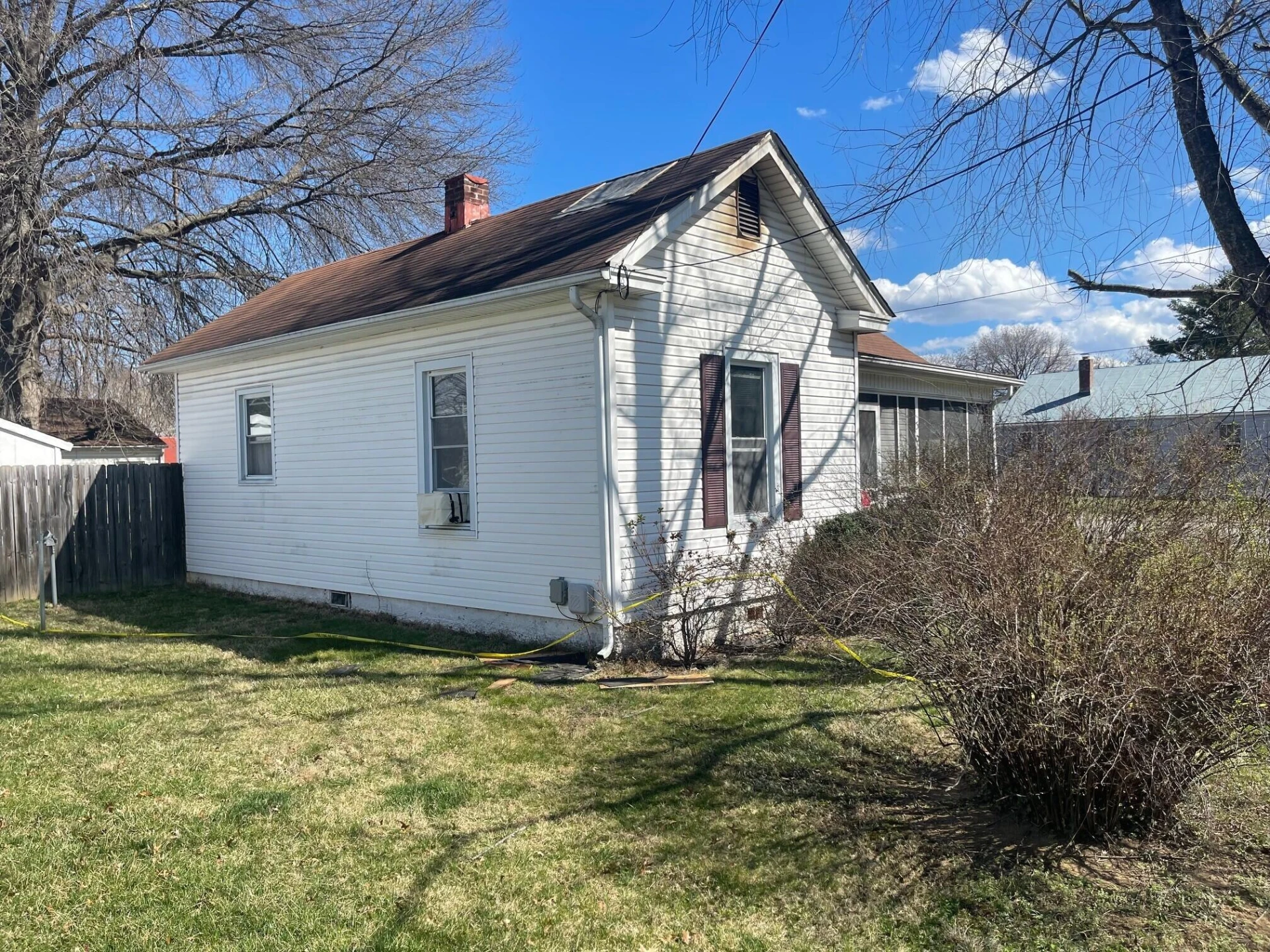 301 Bowman AVE - Photo 3