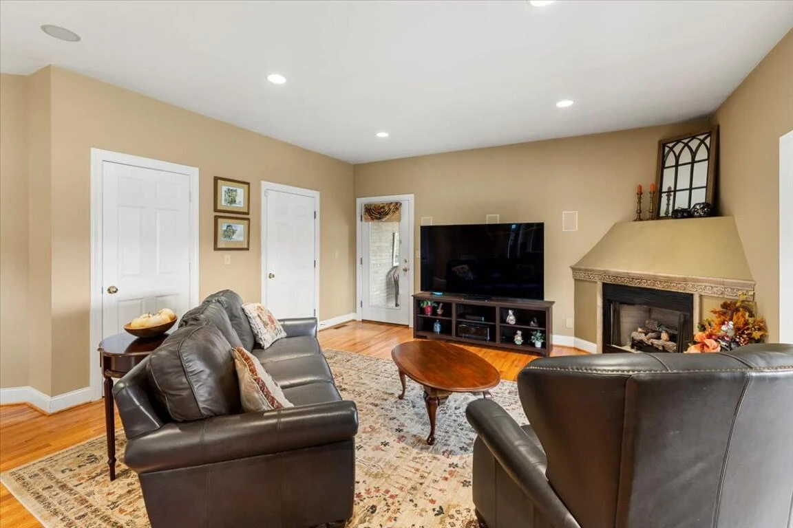 2115 Plank DR - Photo 25
