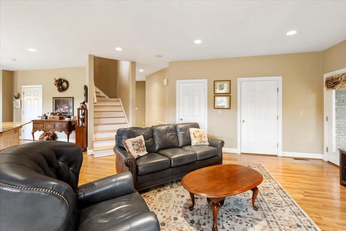 2115 Plank DR - Photo 29