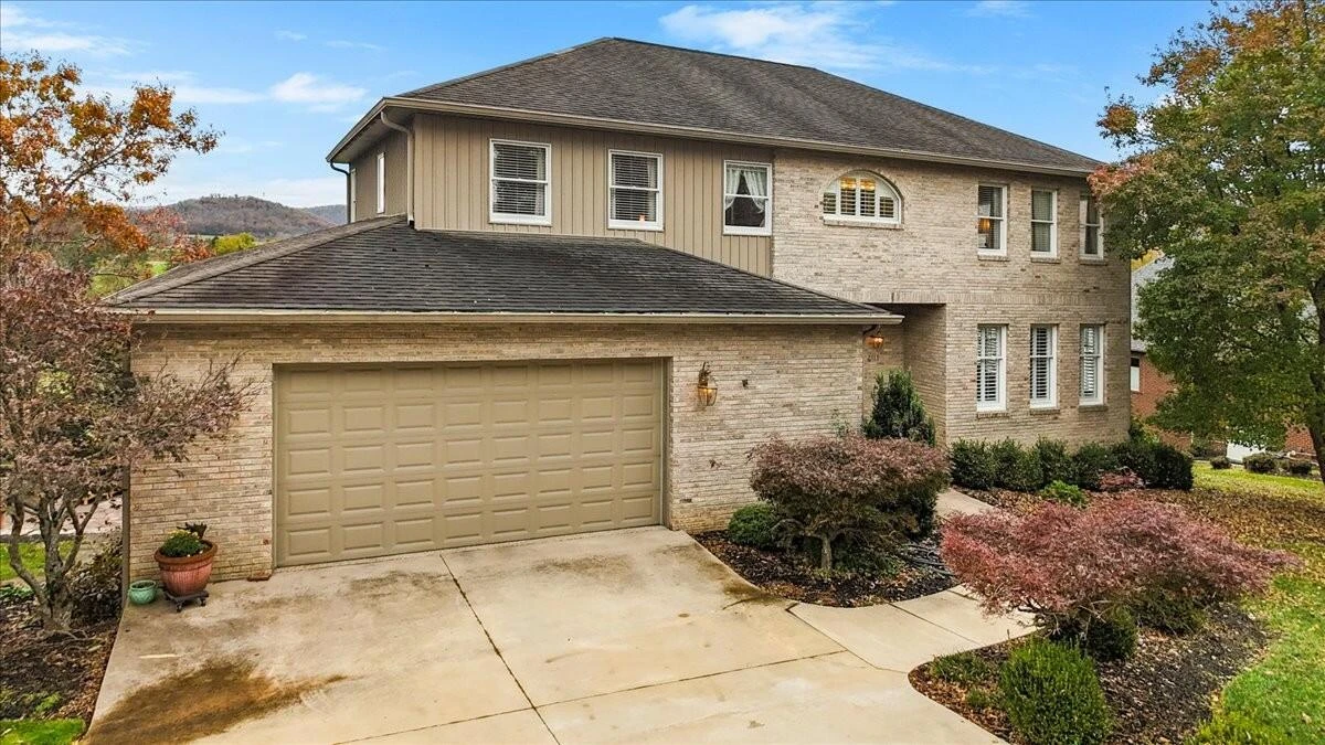 2115 Plank DR - Photo 4