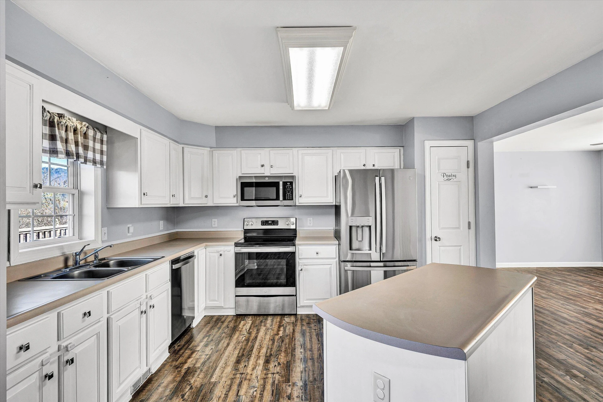 804 Aster ST - Photo 13