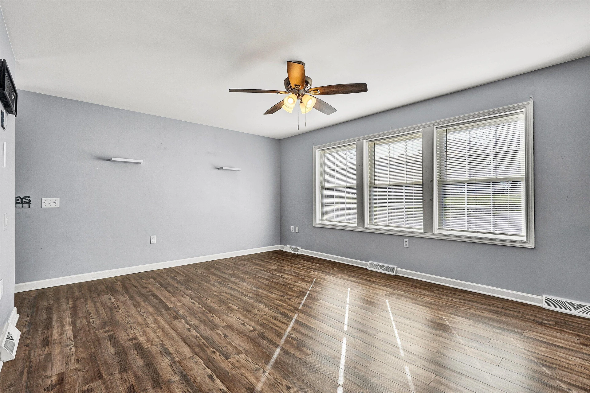 804 Aster ST - Photo 8