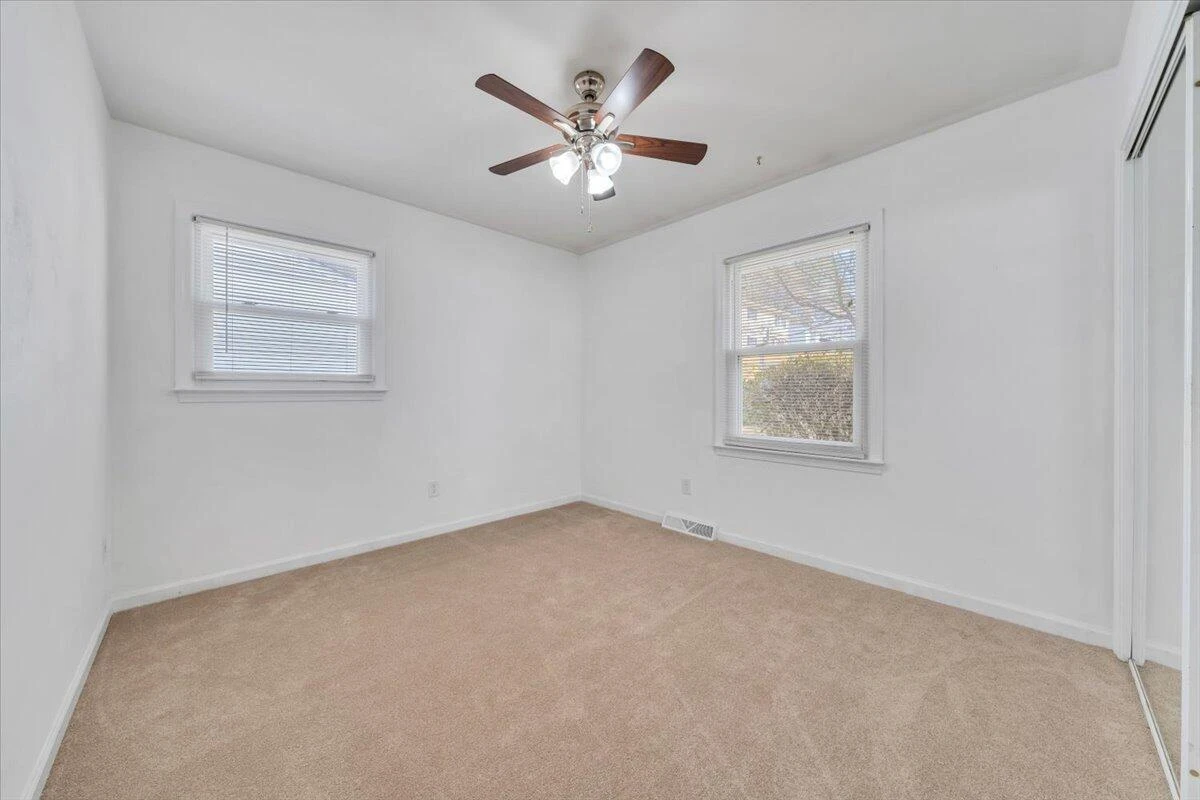 3149 Ventnor RD SE - Photo 19