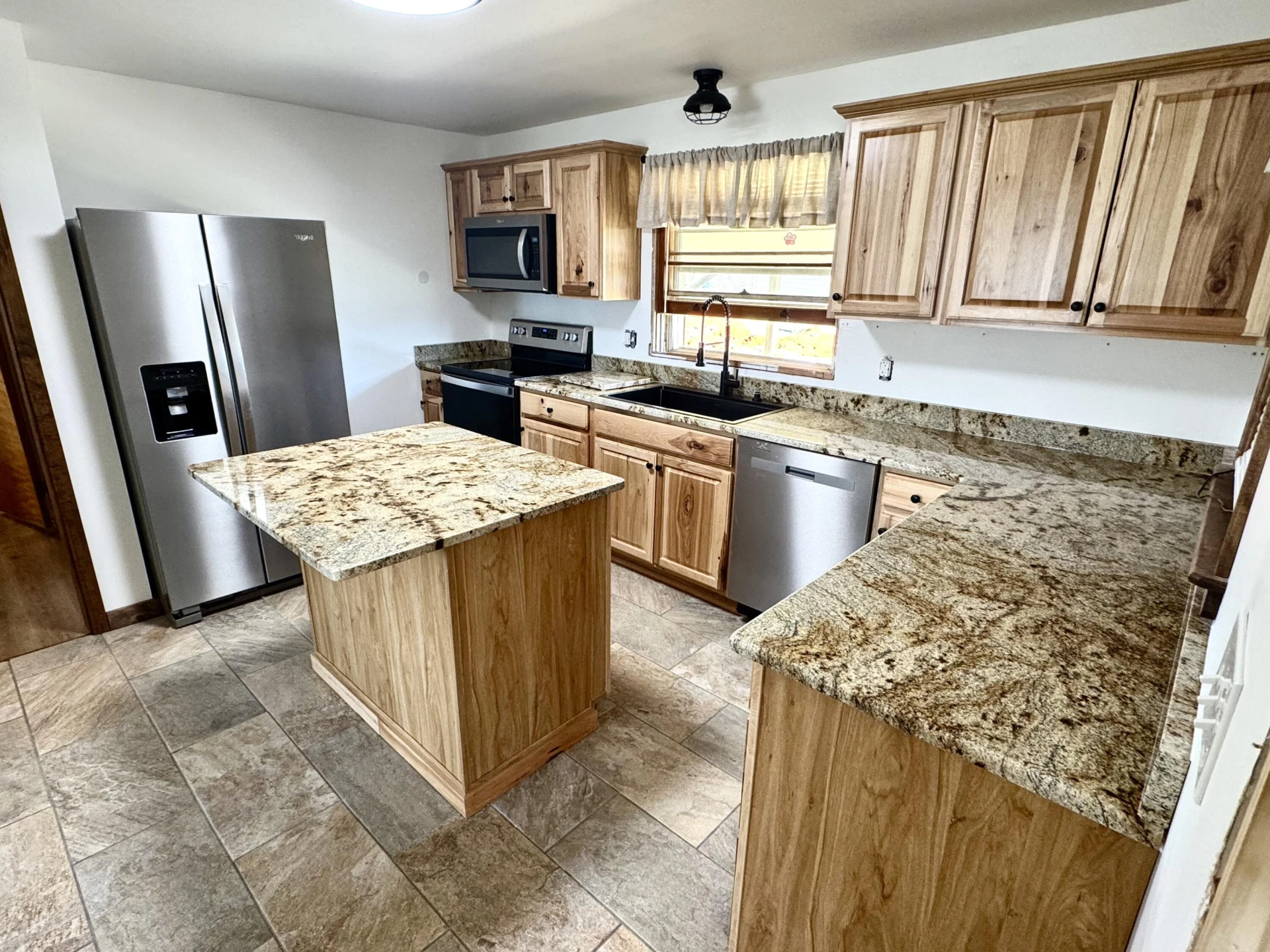 1084 Altice RD - Photo 2