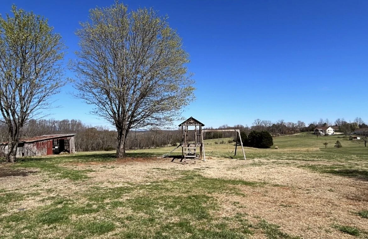 1084 Altice RD - Photo 24