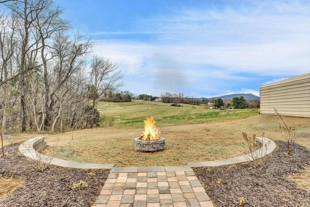 68 Hill Drive DR - Photo 14
