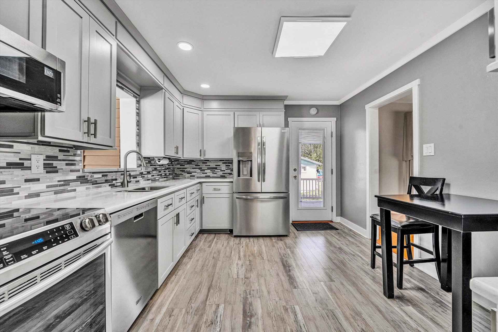 610 Murphy RD - Photo 11