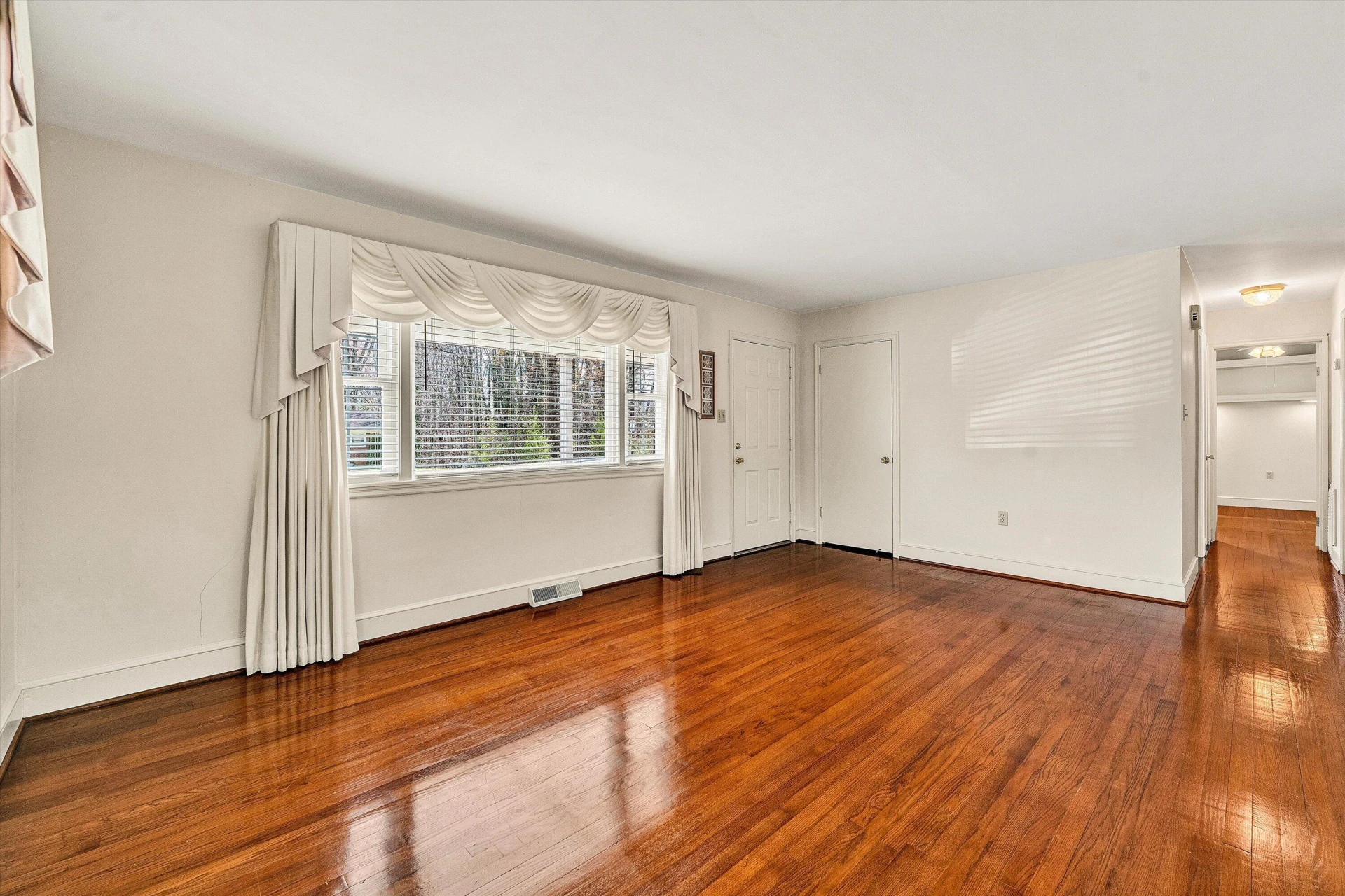 610 Murphy RD - Photo 7