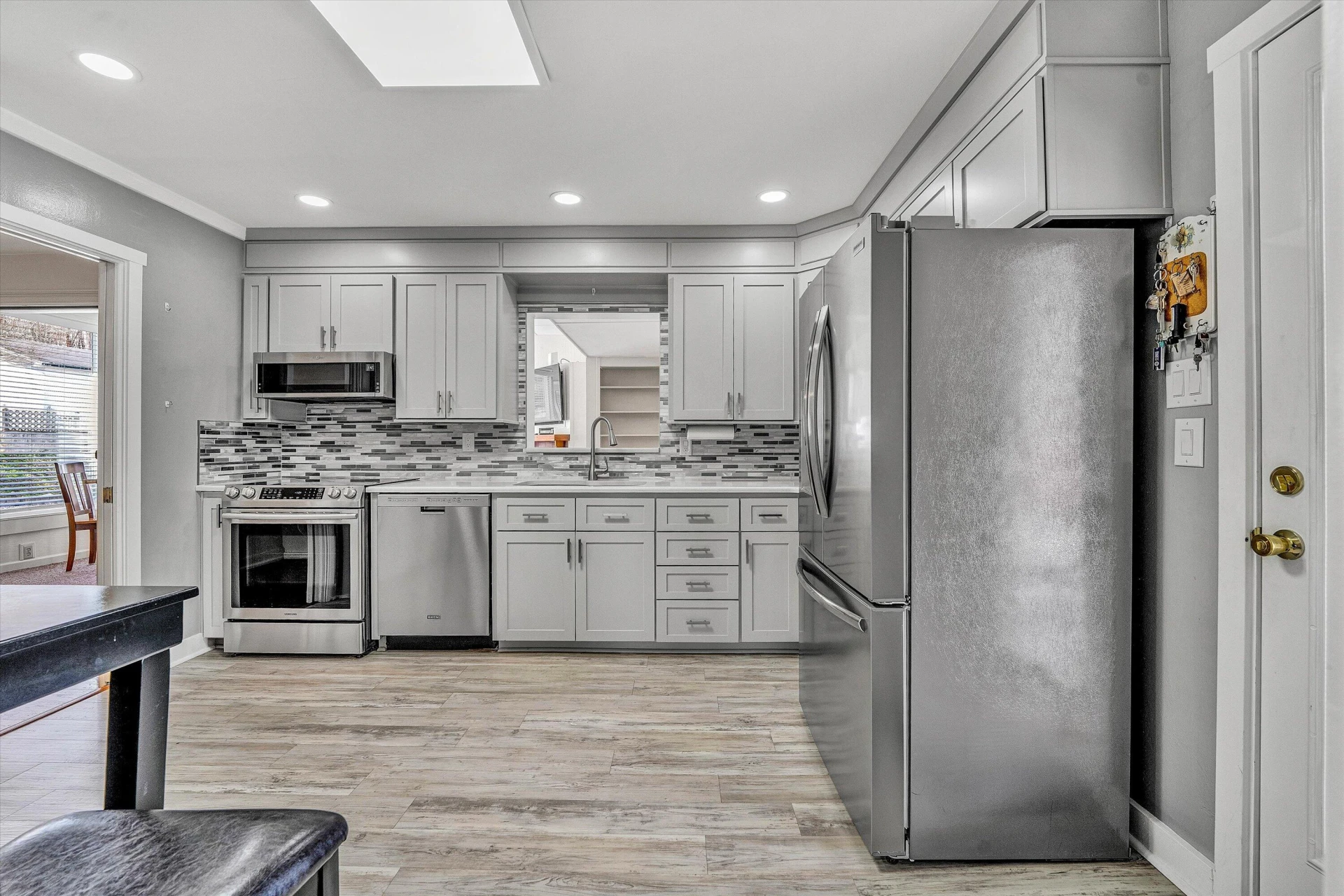 610 Murphy RD - Photo 9
