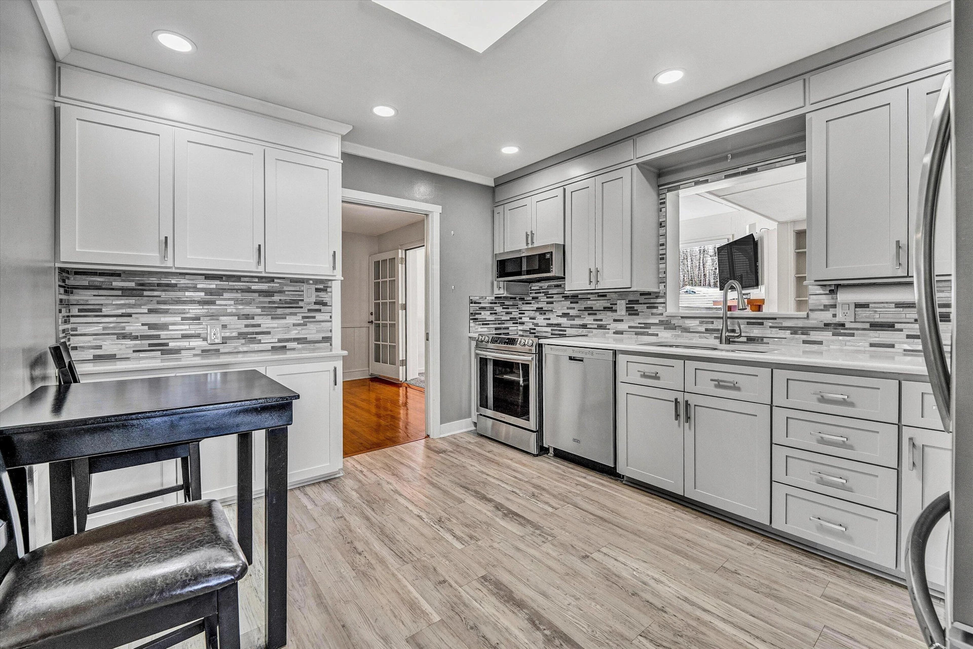 610 Murphy RD - Photo 10