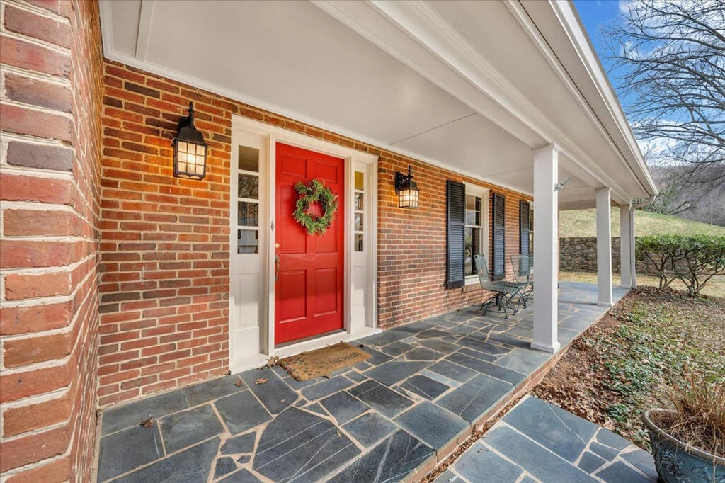 415 Willow Oak DR SW - Photo 2
