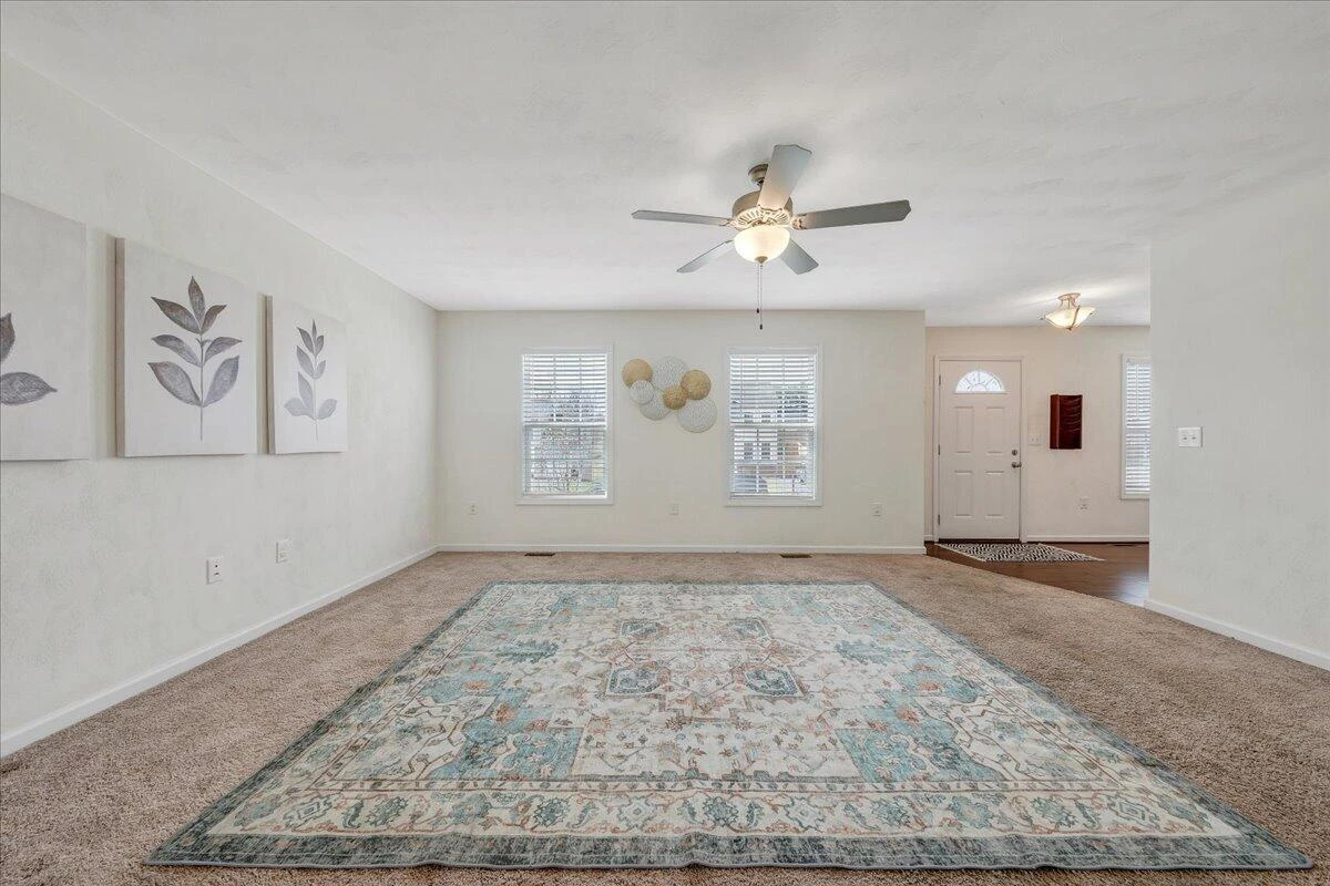 427 Cambridge Court RD - Photo 14