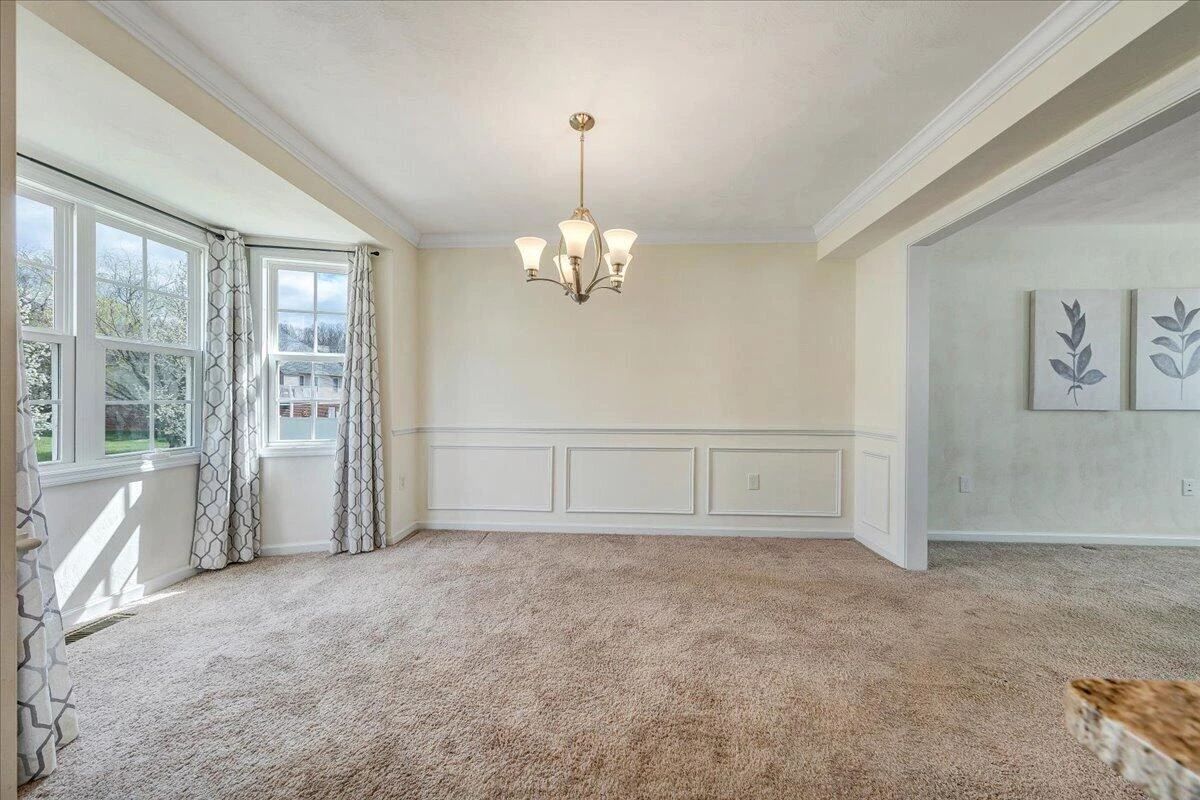 427 Cambridge Court RD - Photo 17