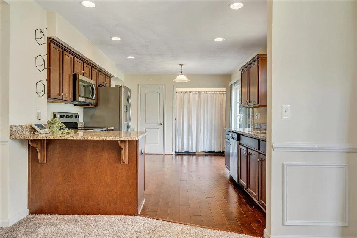 427 Cambridge Court RD - Photo 18