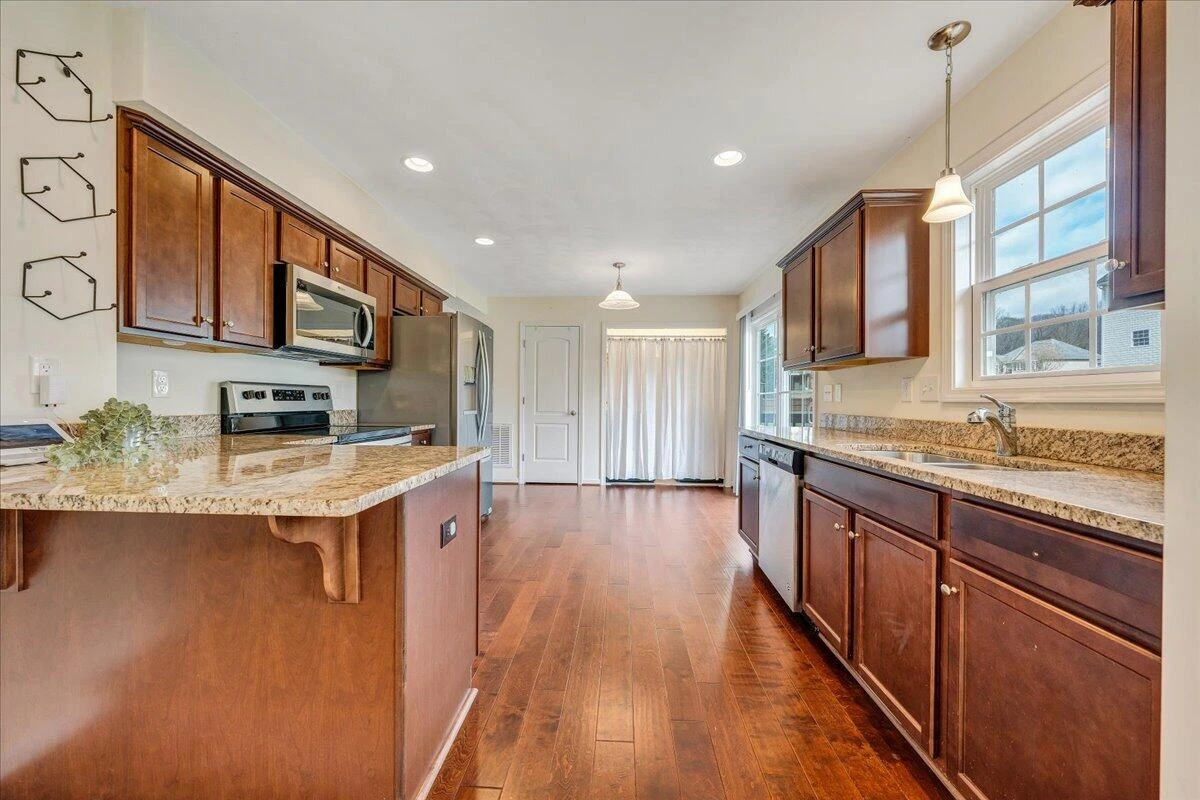 427 Cambridge Court RD - Photo 19