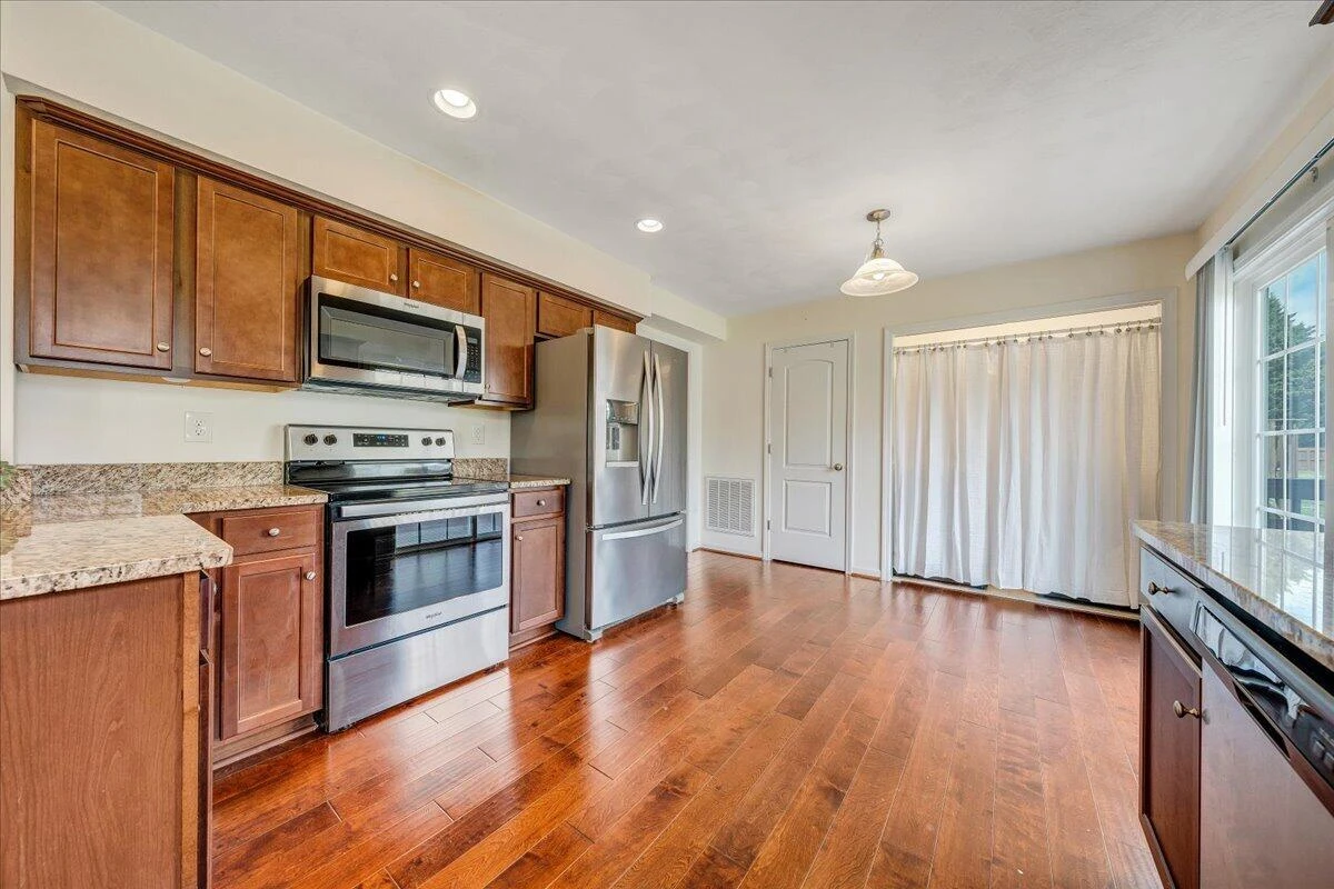 427 Cambridge Court RD - Photo 20