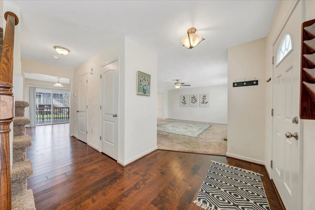 427 Cambridge Court RD - Photo 9