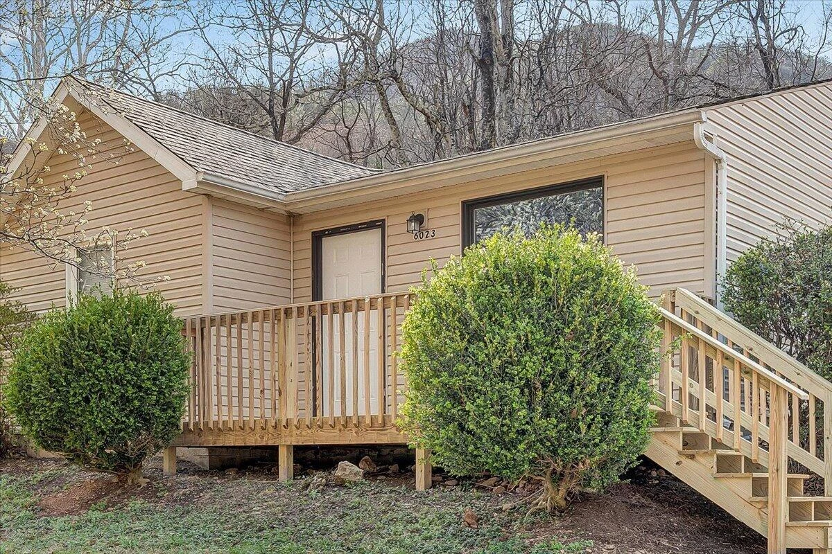 6023 Poor Mountain RD - Photo 2