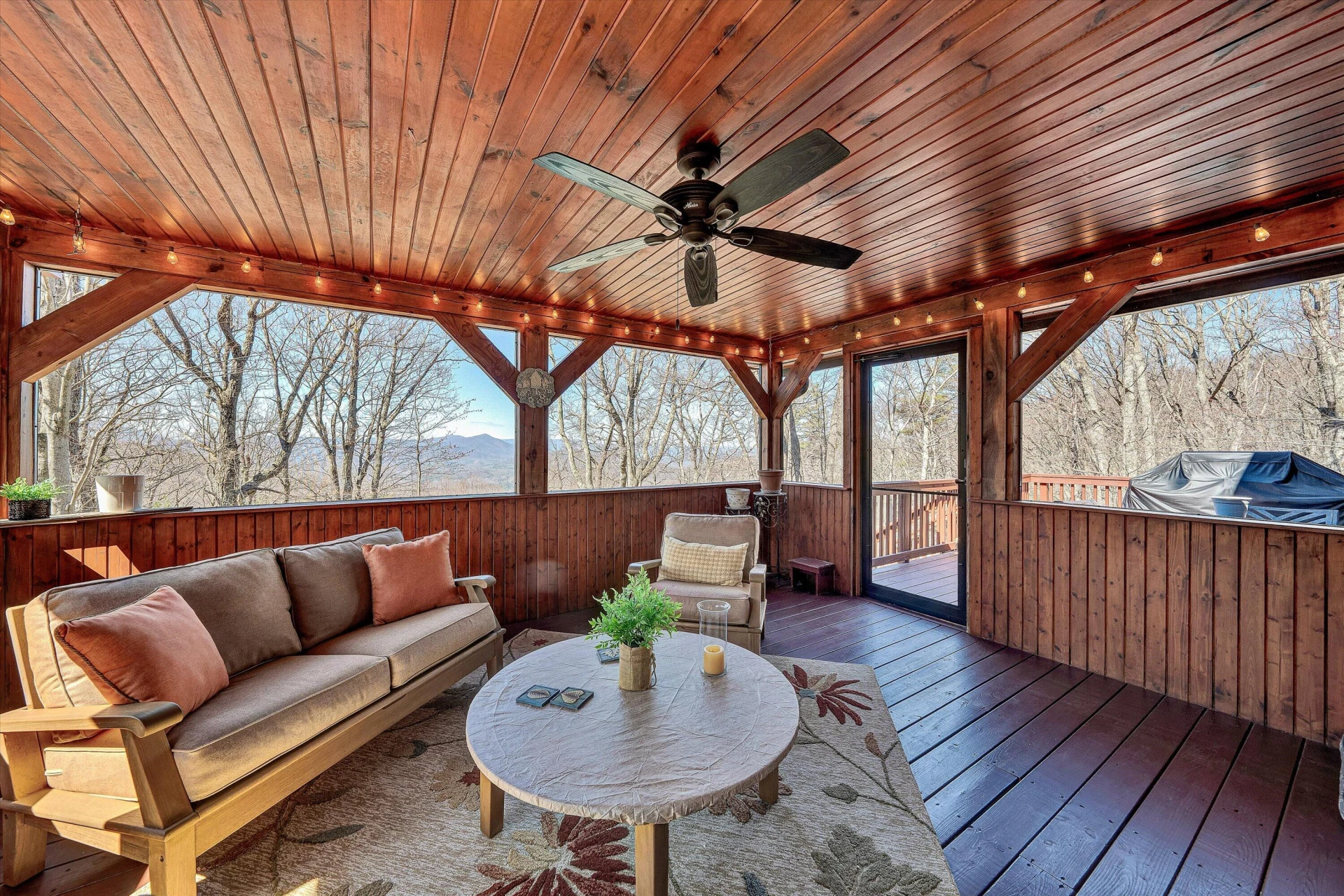 942 Vista PKWY - Photo 18